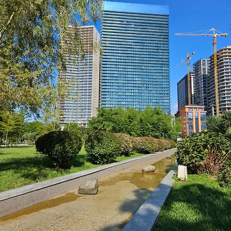 Апартаменты Irent Batumi Orbi Beach Tower Экстерьер фото